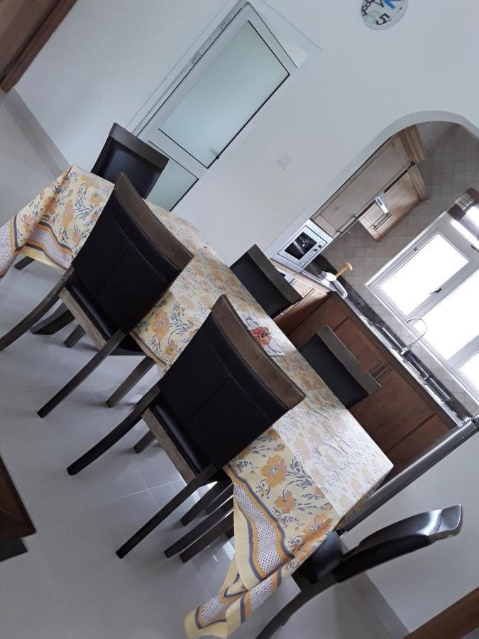 אנסה רויאל Maison Cattleya Selfcatering Apartment מראה חיצוני תמונה