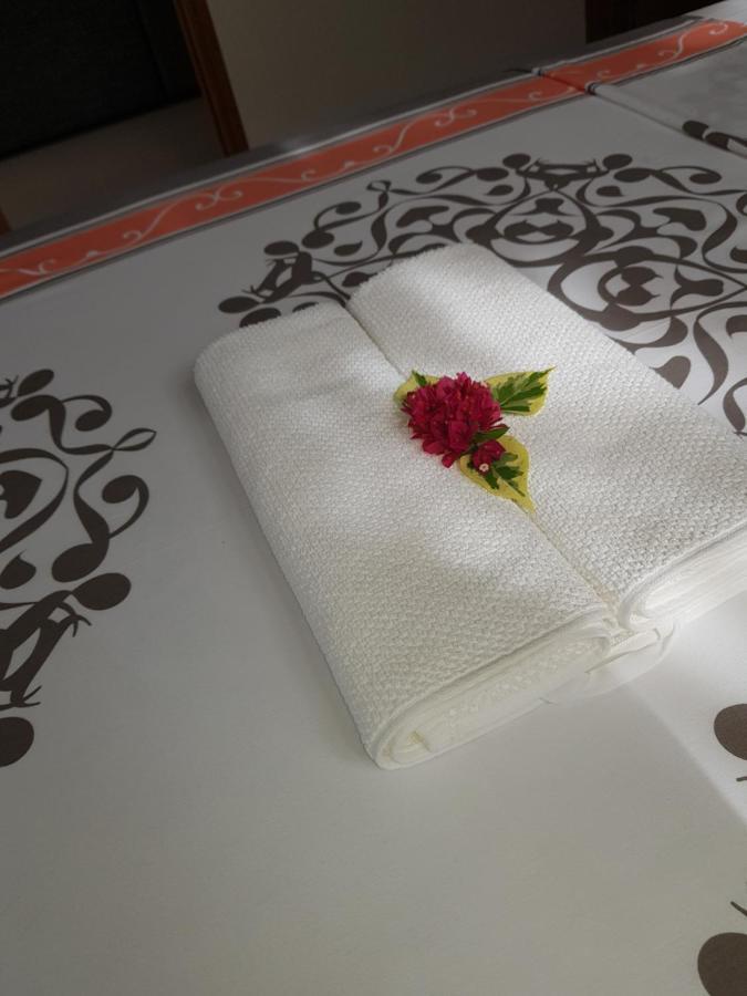 אנסה רויאל Maison Cattleya Selfcatering Apartment מראה חיצוני תמונה